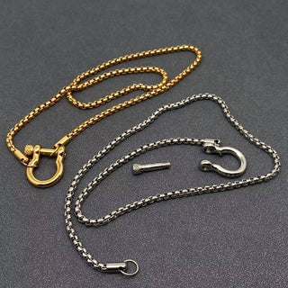 18K Gold Plated StainlessSteel Horseshoe Buckle Charm Necklace