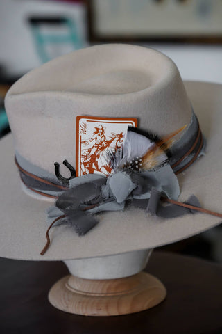 Fixin Kit - The Signature Cowgirl